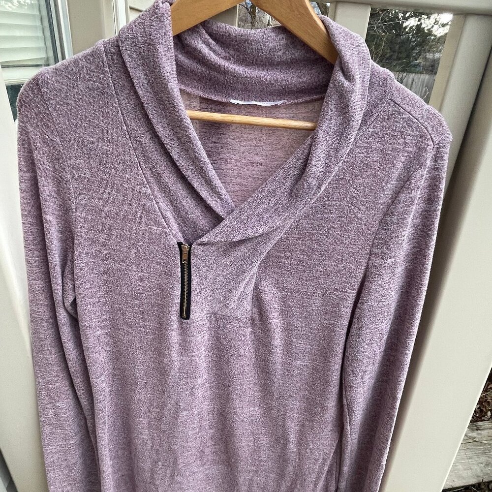 Women's Size Medium Lavendar Kirundo Soft and Cozy Zip Front Shirt